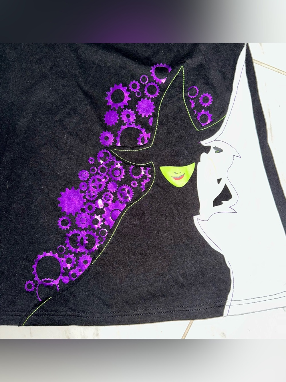 Wicked Broadway Musical Shirt Womens Size 2 Black V-Neck Fits Approx XL Graphic